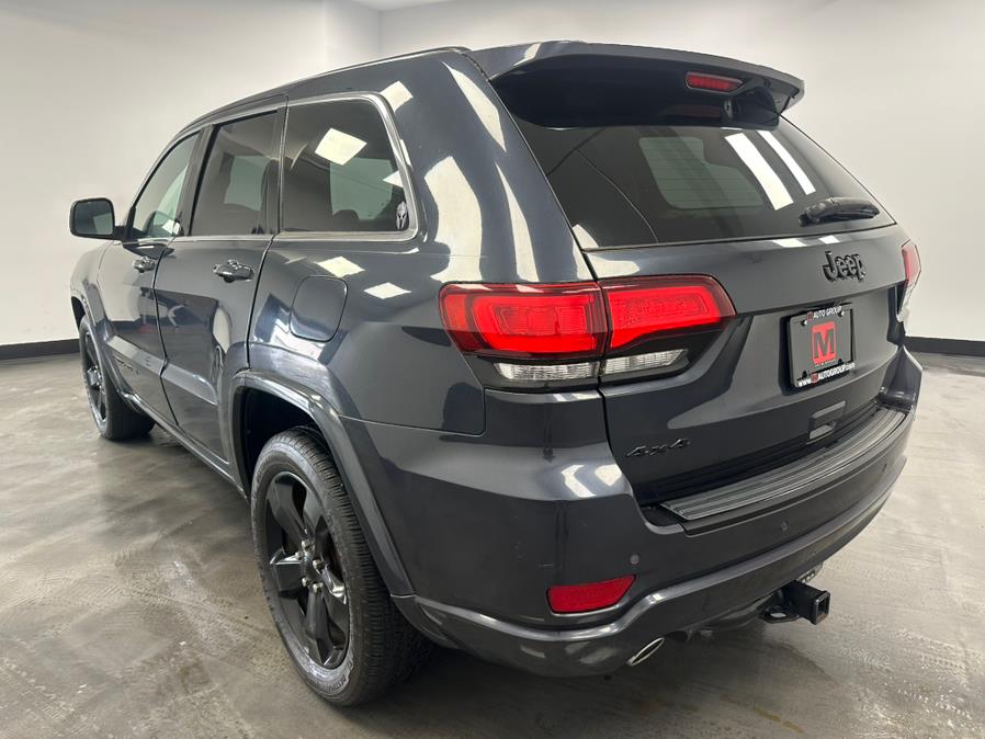 2015 Jeep Grand Cherokee 4WD 4dr Laredo photo