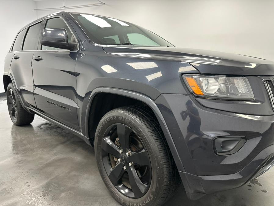 2015 Jeep Grand Cherokee 4WD 4dr Laredo photo