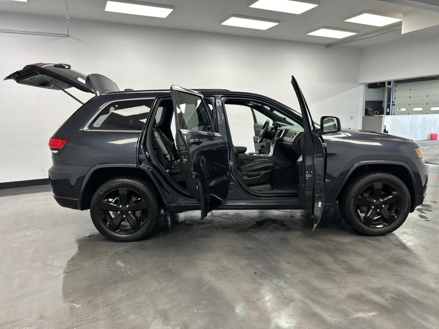 2015 Jeep Grand Cherokee 4WD 4dr Laredo photo