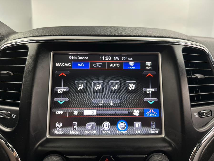 2015 Jeep Grand Cherokee 4WD 4dr Laredo photo