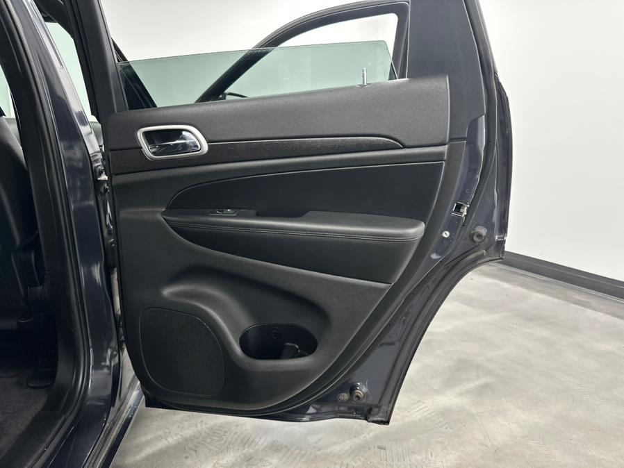 2015 Jeep Grand Cherokee 4WD 4dr Laredo photo