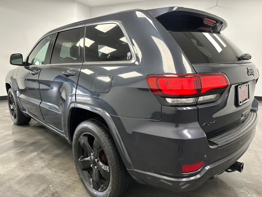 2015 Jeep Grand Cherokee 4WD 4dr Laredo photo