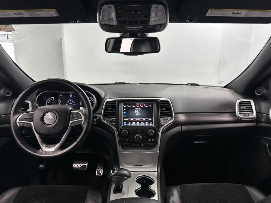 2015 Jeep Grand Cherokee 4WD 4dr Laredo photo