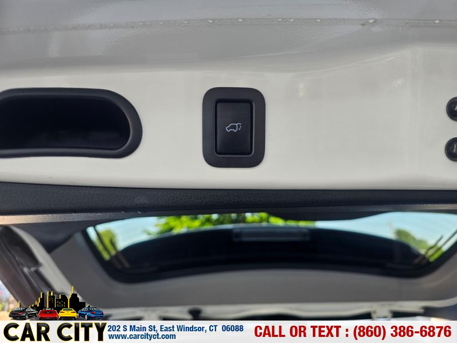 2015 Toyota Highlander AWD 4dr V6 XLE (Natl) photo