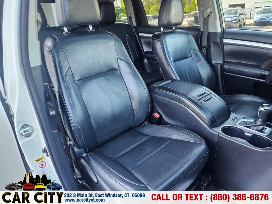 2015 Toyota Highlander AWD 4dr V6 XLE (Natl) photo