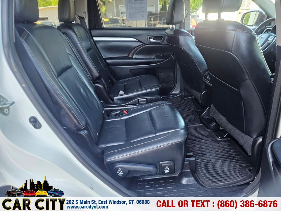 2015 Toyota Highlander AWD 4dr V6 XLE (Natl) photo