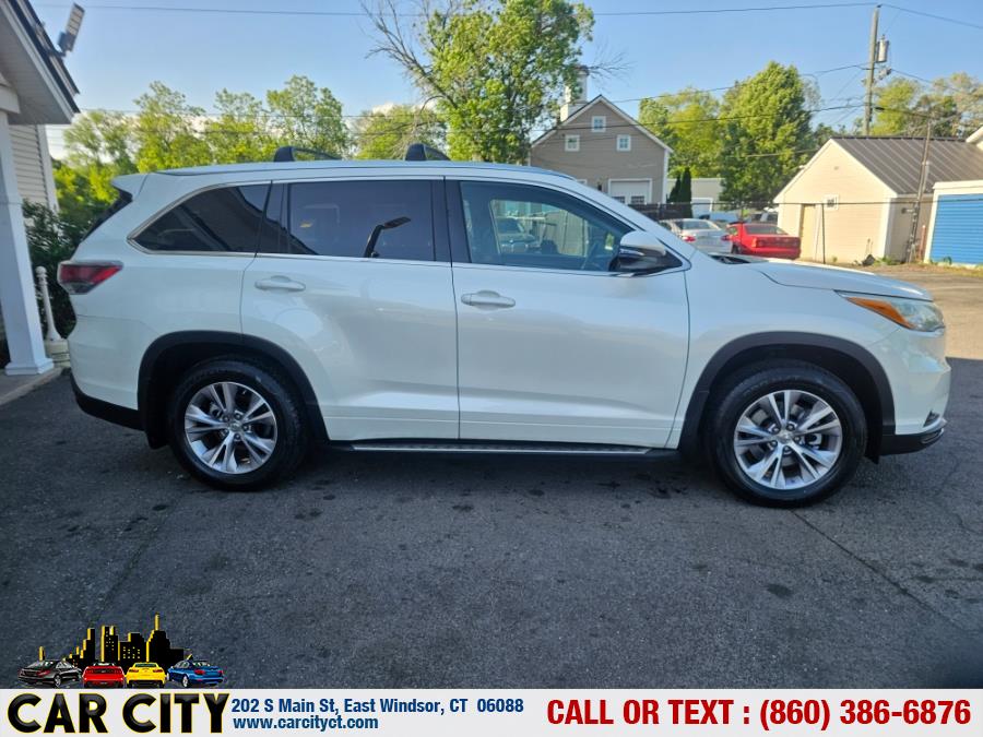 2015 Toyota Highlander AWD 4dr V6 XLE (Natl) photo