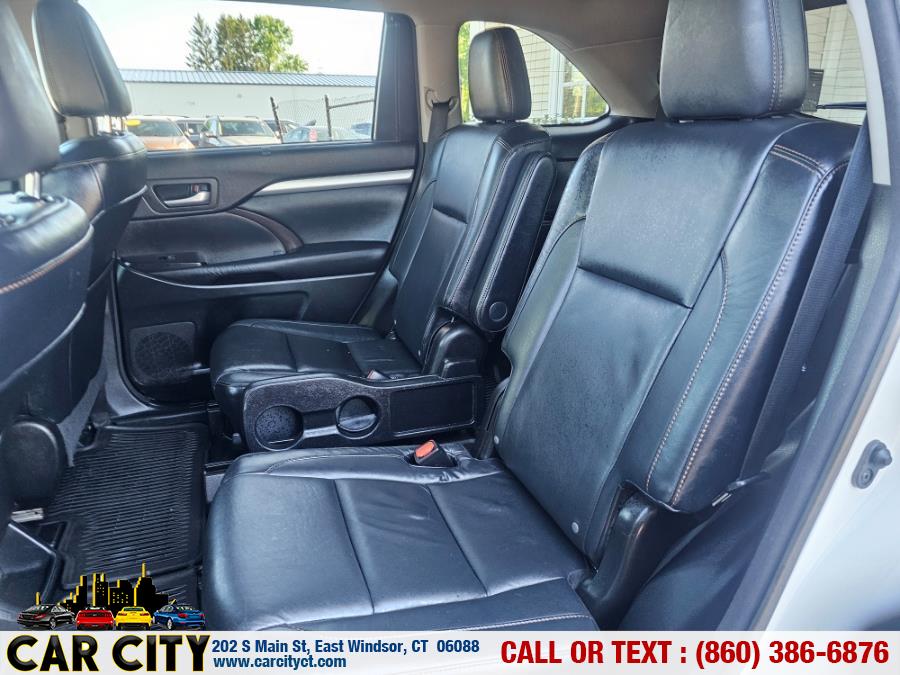 2015 Toyota Highlander AWD 4dr V6 XLE (Natl) photo
