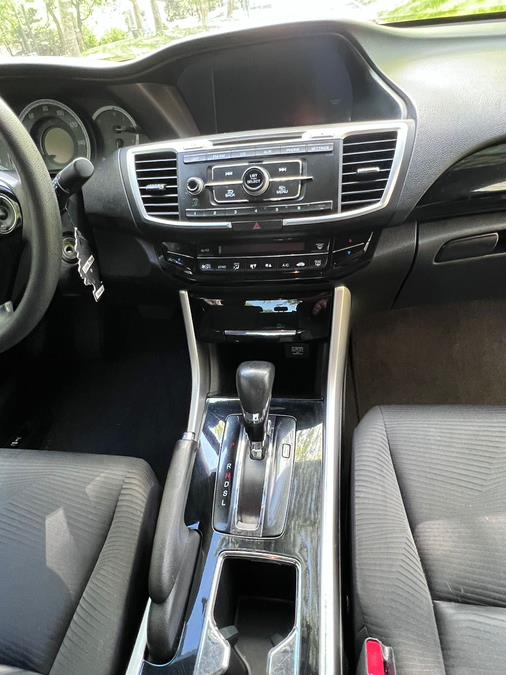 2010 Toyota Camry photo