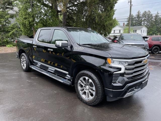 2024 Chevrolet Silverado 1500 High Country photo