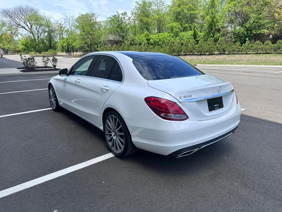 2015 Mercedes-Benz C-Class 4dr Sdn C300 Luxury RWD photo