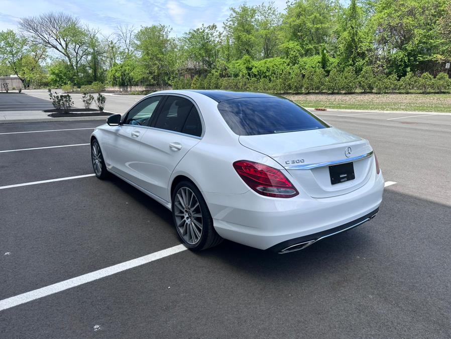 2015 Mercedes-Benz C-Class 4dr Sdn C300 Luxury RWD photo
