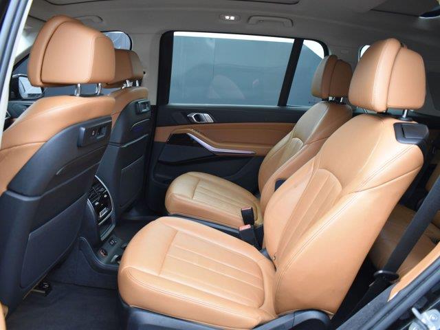 2020 BMW X7 xDrive40i photo