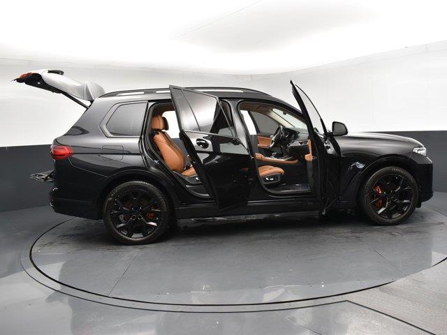 2020 BMW X7 xDrive40i photo