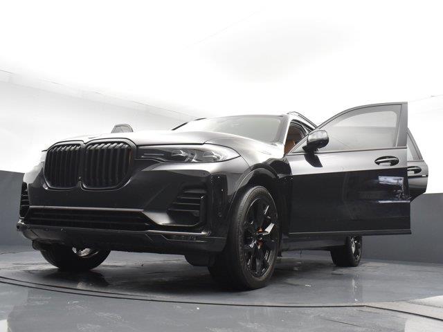 2020 BMW X7 xDrive40i photo
