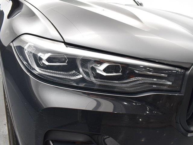 2020 BMW X7 xDrive40i photo
