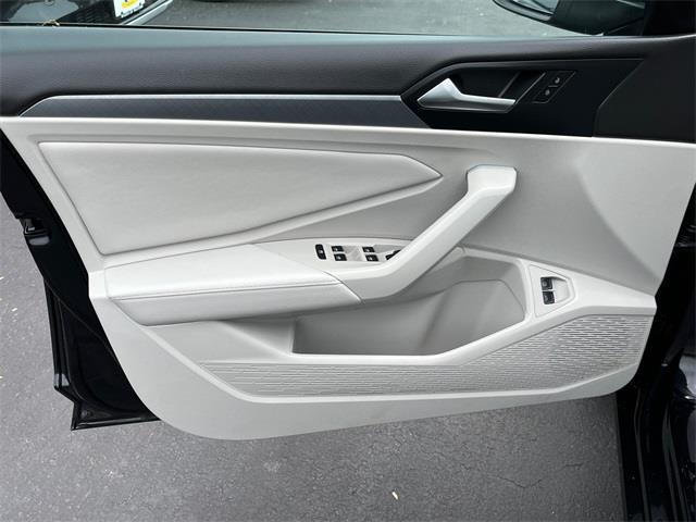 2022 Volkswagen Jetta 1.5T SE photo