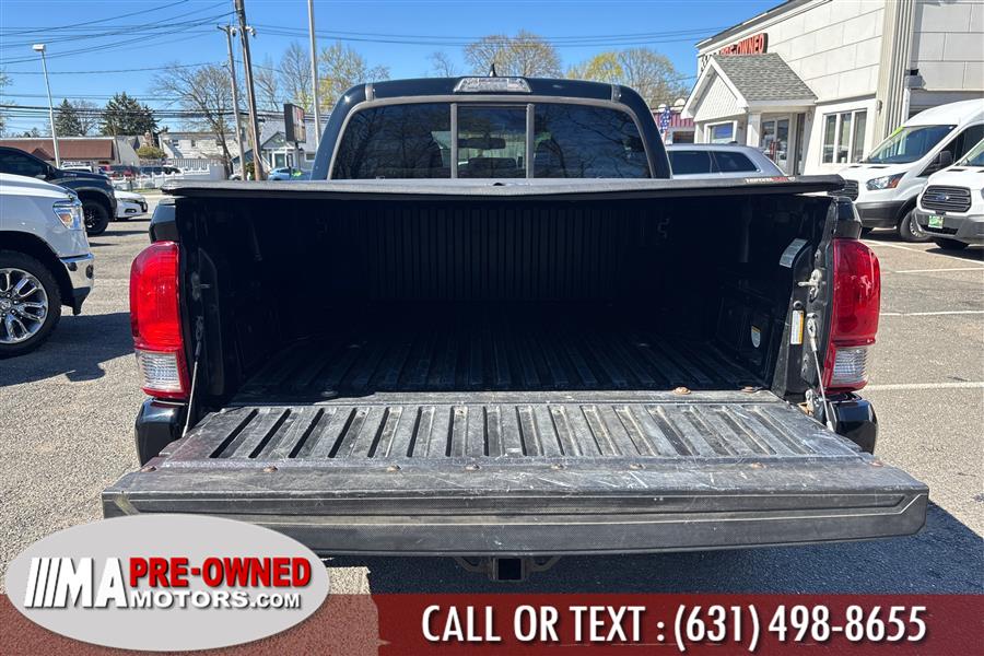 2016 Toyota Tacoma 4WD Double Cab V6 MT TRD Off R photo