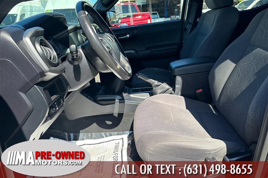 2016 Toyota Tacoma 4WD Double Cab V6 MT TRD Off R photo