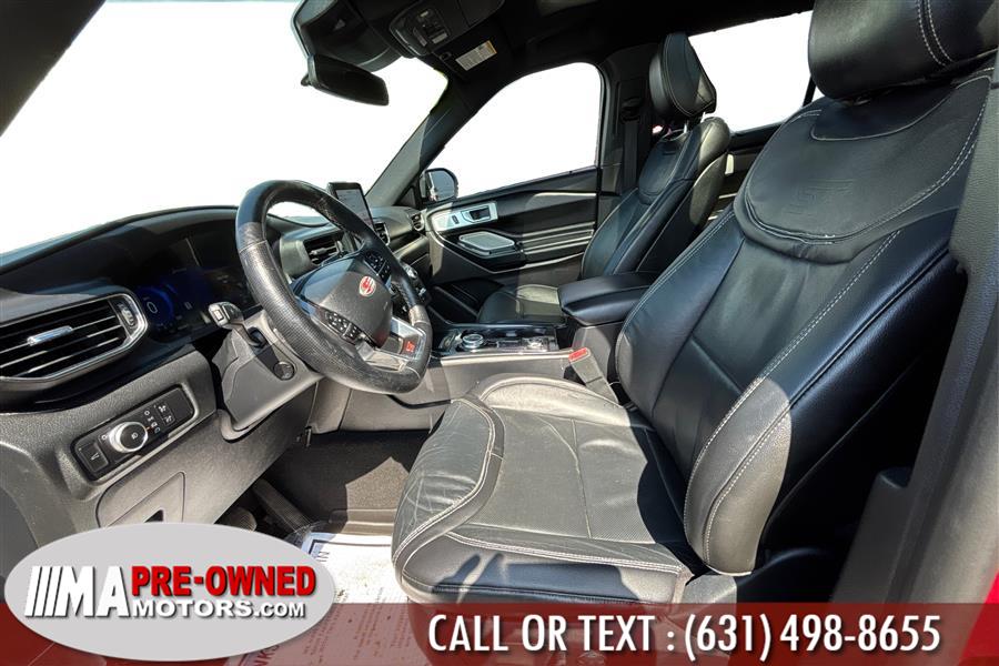 2020 Ford Explorer ST 4WD photo