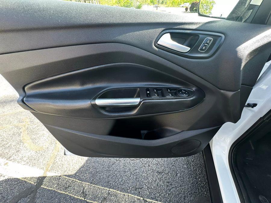 2018 Ford Escape SE Sport Utility 4D photo