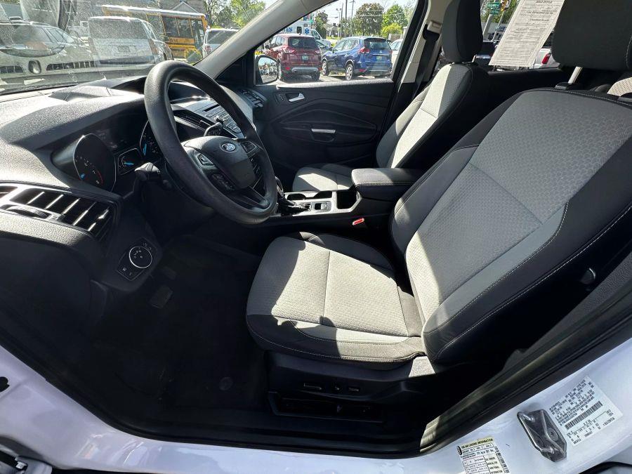 2018 Ford Escape SE Sport Utility 4D photo