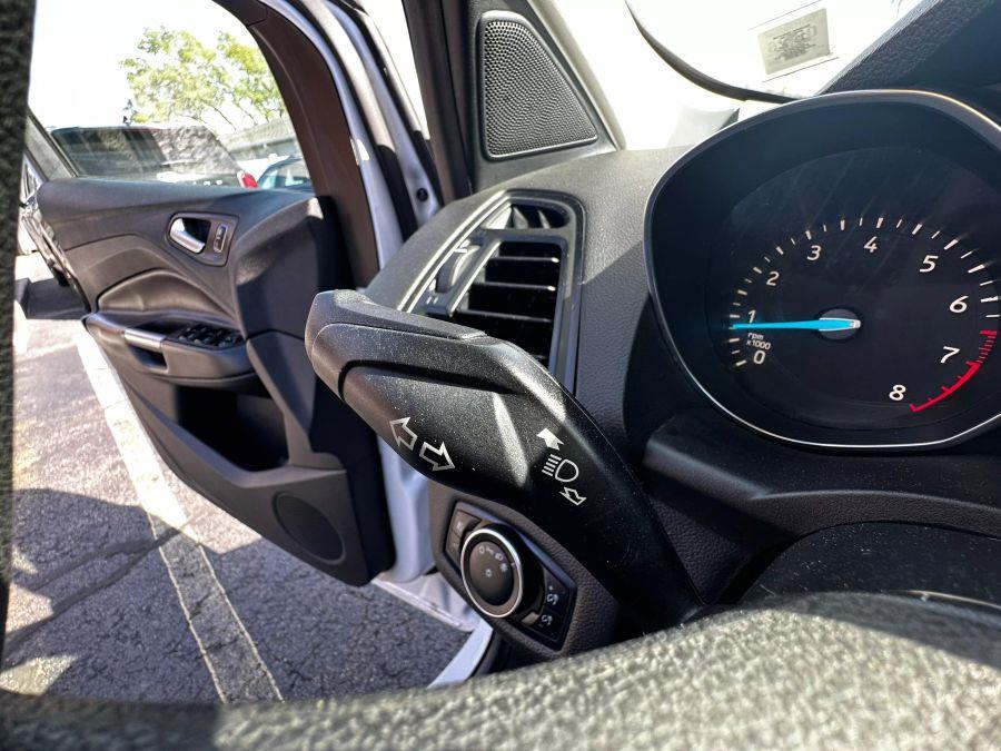 2018 Ford Escape SE Sport Utility 4D photo