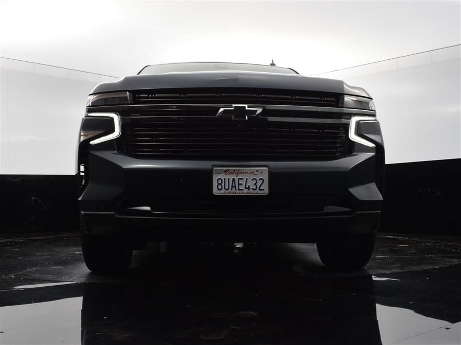 2021 Chevrolet Suburban RST photo