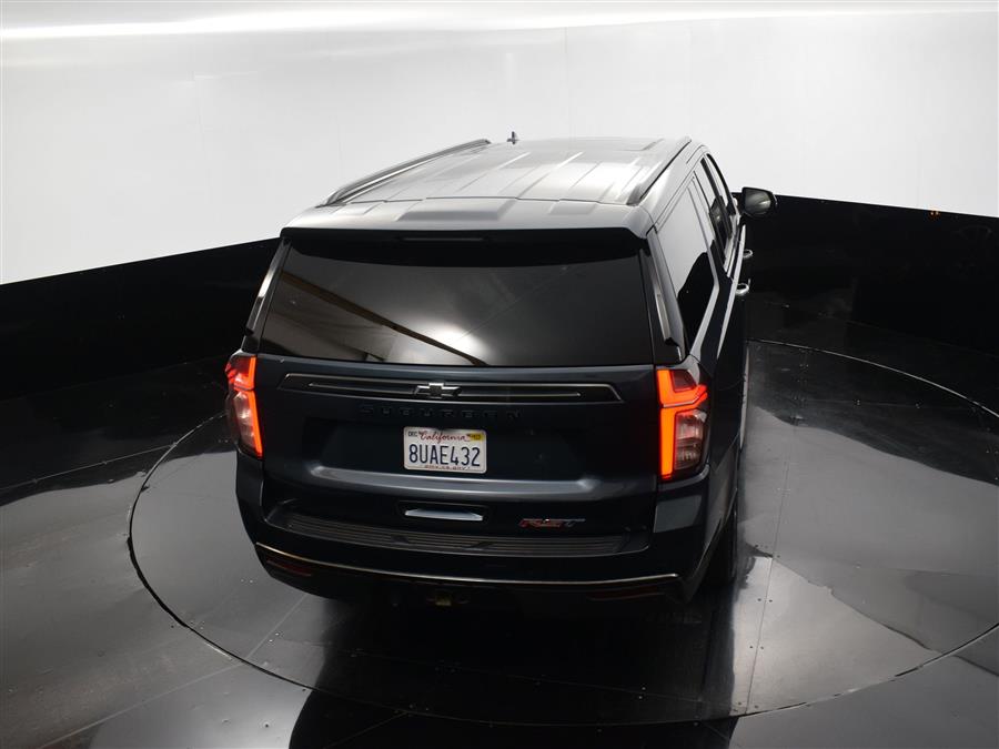 2021 Chevrolet Suburban RST photo