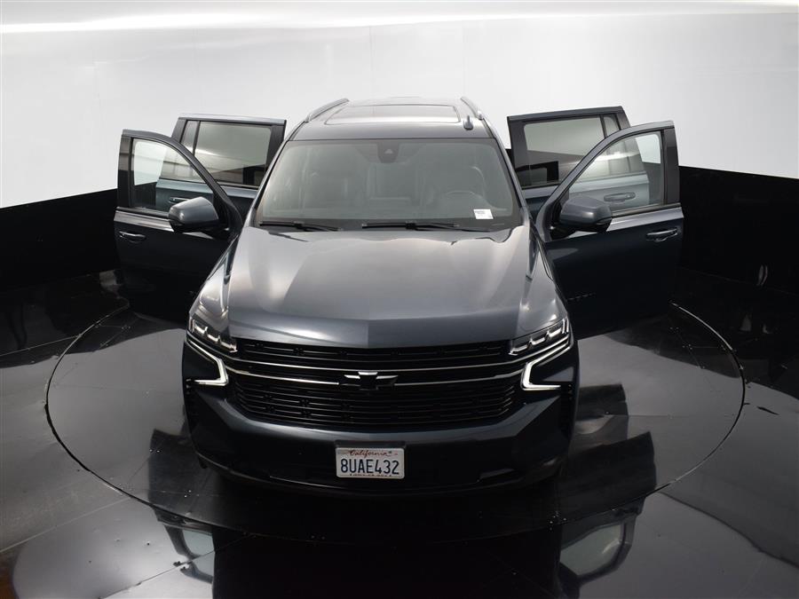 2021 Chevrolet Suburban RST photo