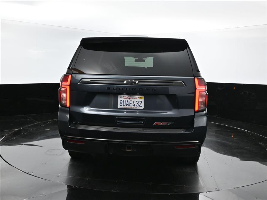 2021 Chevrolet Suburban RST photo