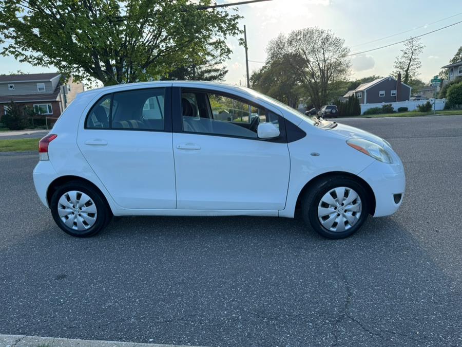 2010 Toyota Yaris photo