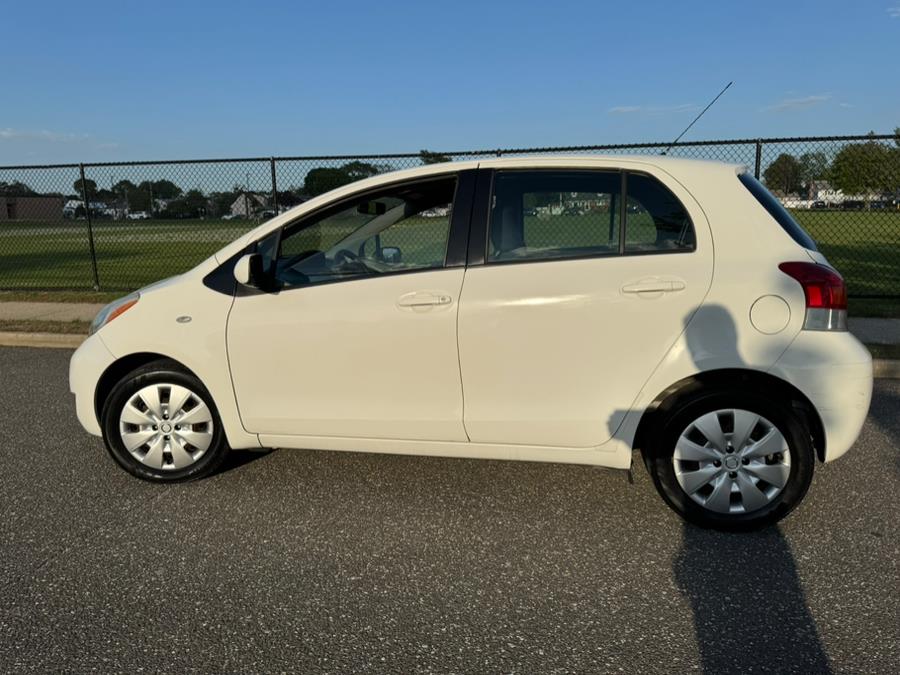 2010 Toyota Yaris photo