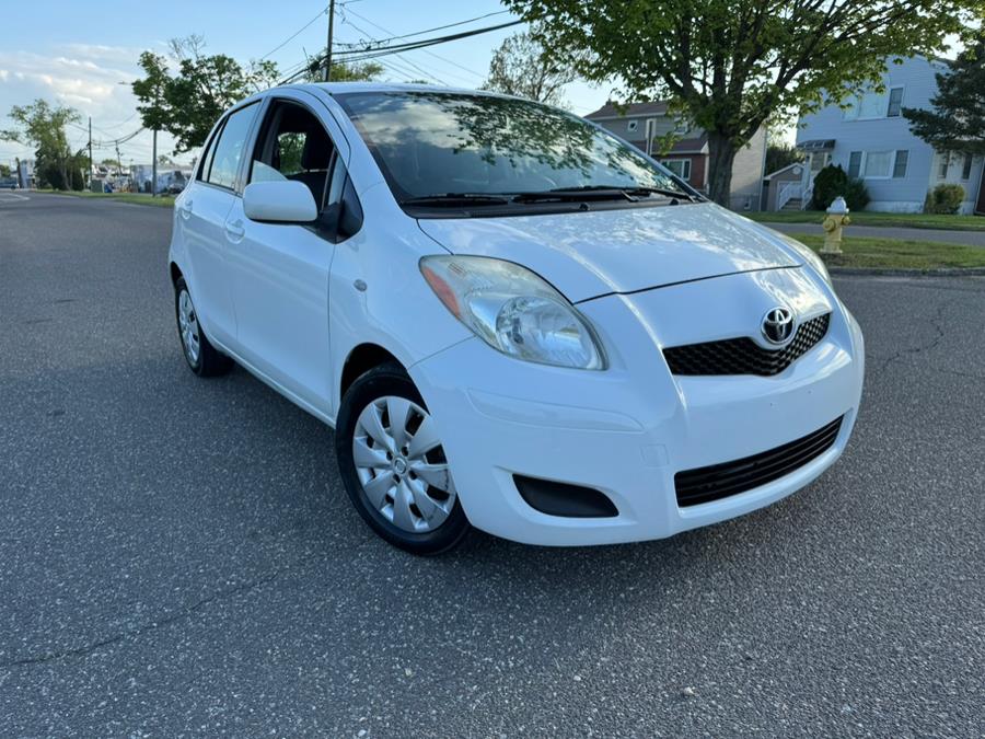 2010 Toyota Yaris photo
