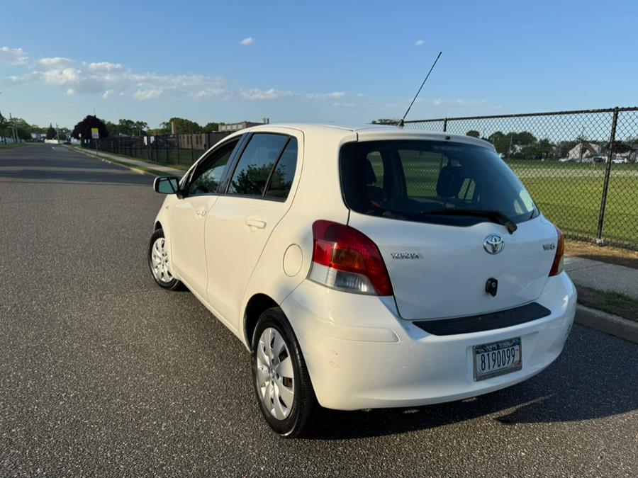 2010 Toyota Yaris photo