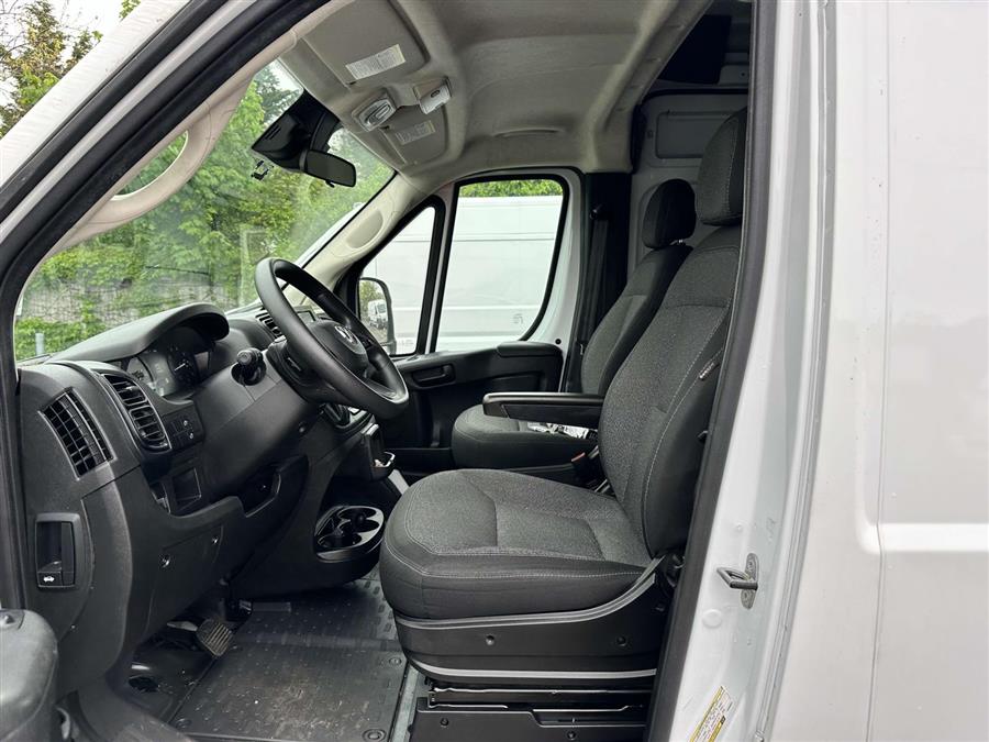 2023 RAM ProMaster Cargo Van High Roof photo