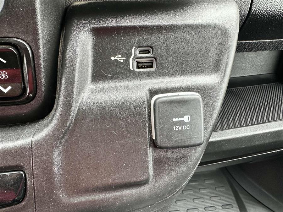 2023 RAM ProMaster Cargo Van High Roof photo