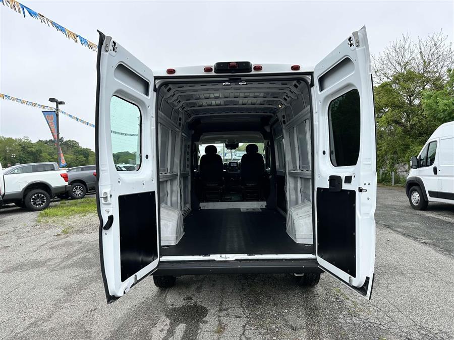 2023 RAM ProMaster Cargo Van High Roof photo