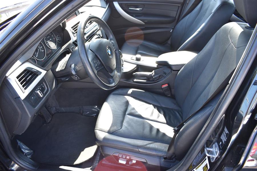 2018 BMW 3-Series 320 XI photo