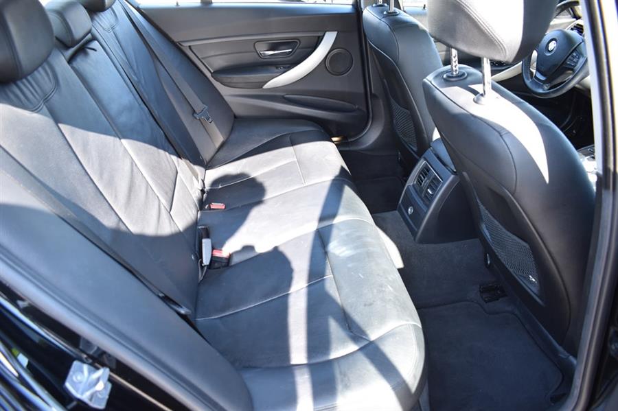 2018 BMW 3-Series 320 XI photo