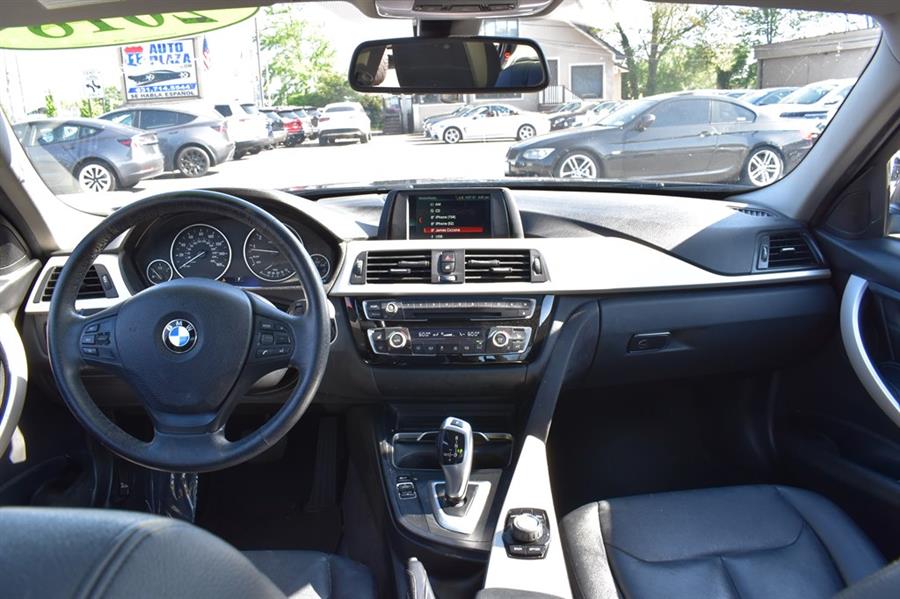 2018 BMW 3-Series 320 XI photo