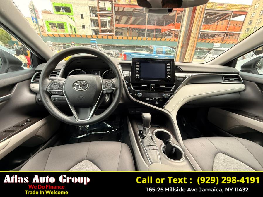 2023 Toyota Camry LE Auto (Natl) photo