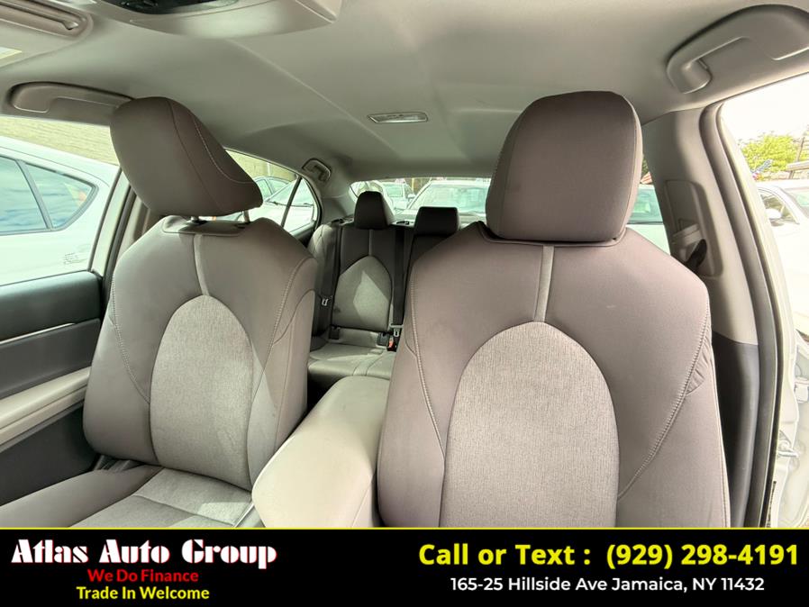 2023 Toyota Camry LE Auto (Natl) photo