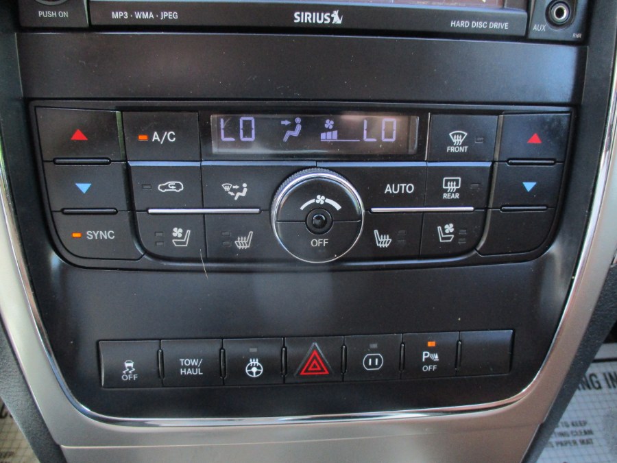 2011 Jeep Grand Cherokee Overland photo