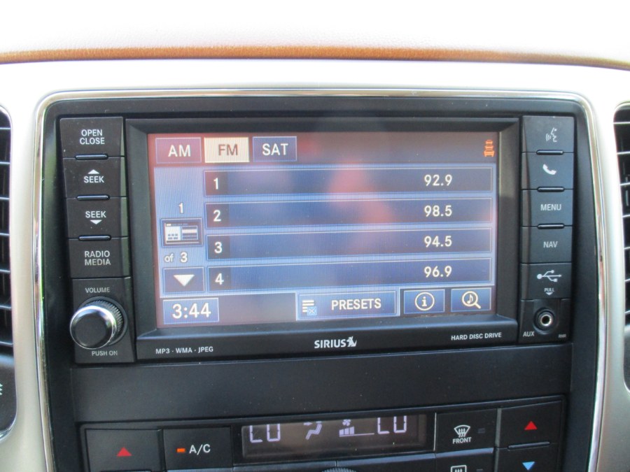 2011 Jeep Grand Cherokee Overland photo
