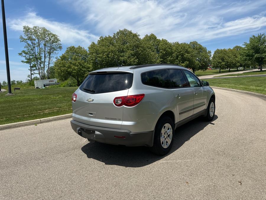 2012 Chevrolet Traverse LS photo