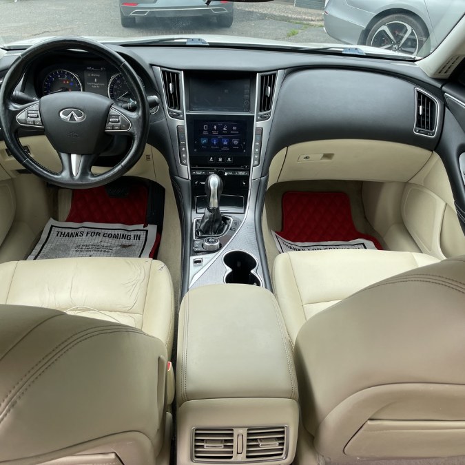 2014 Infiniti Q50 photo