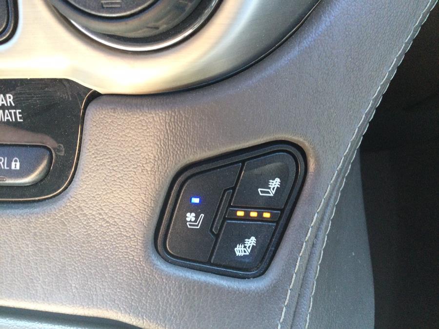 2017 GMC Yukon XL 4WD 4dr Denali photo