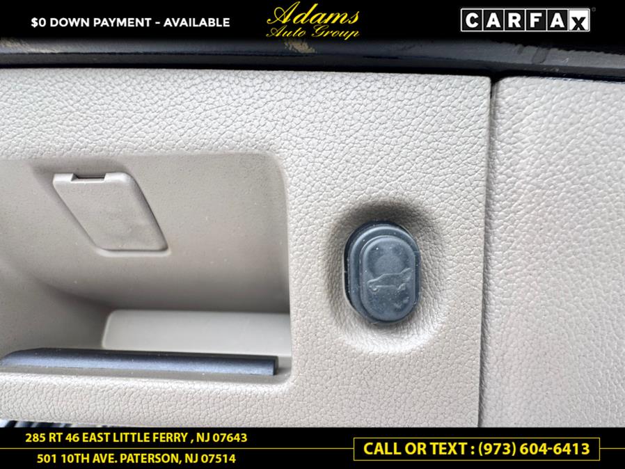 2018 Chevrolet Tahoe 4WD 4dr LT photo