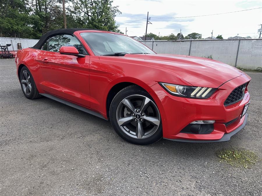 2015 Ford Mustang V6 photo